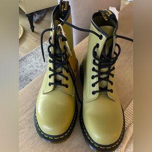 NWT Doc Martens 1460 Vegan Combat Boots Unisex